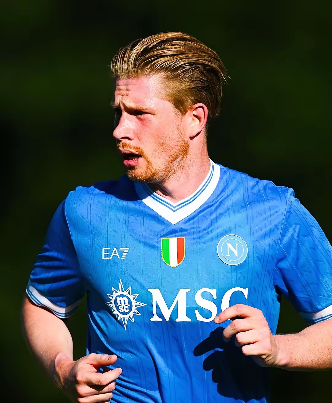 枪手继续领跑 维拉人连胜纪录遭终结